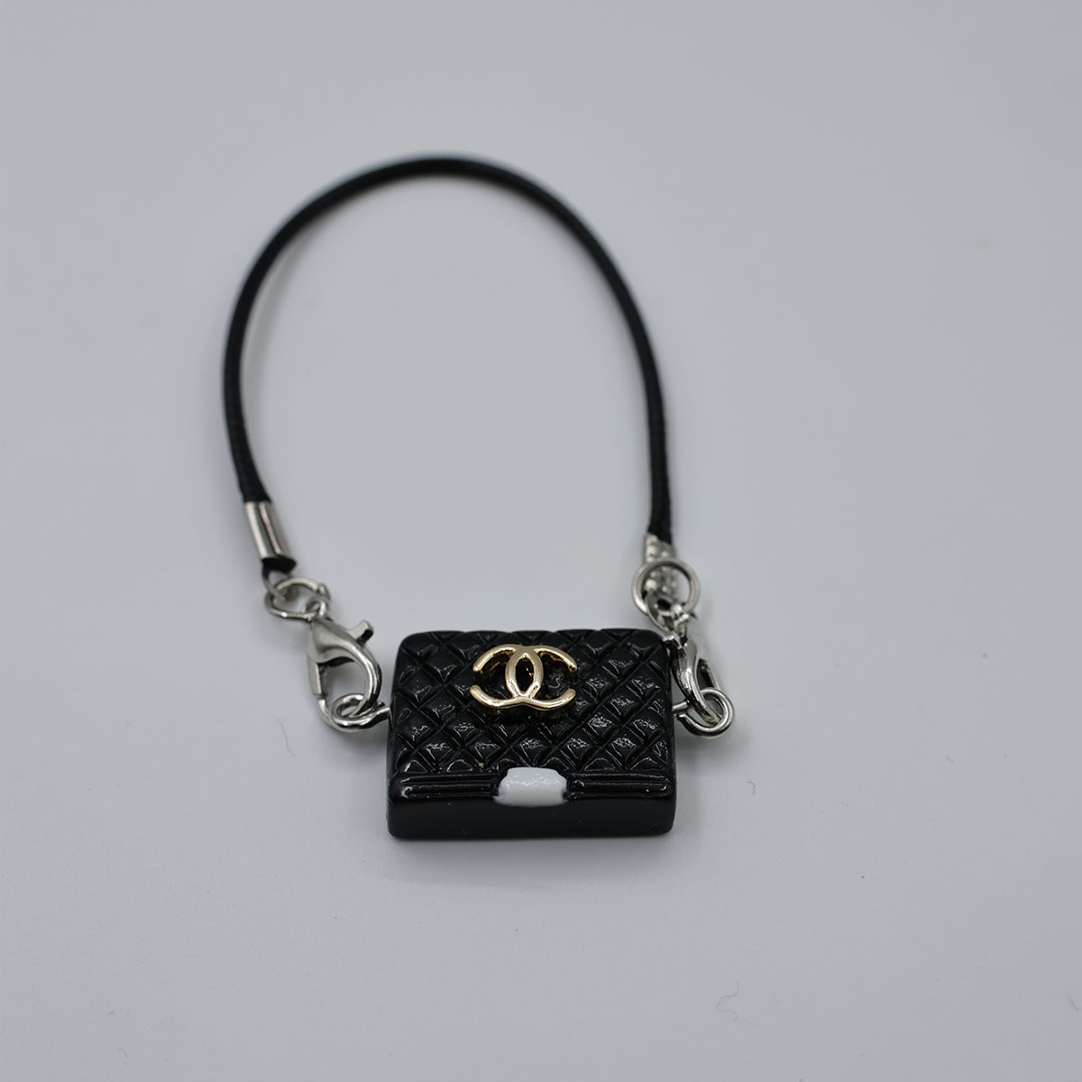 Labubu Mini Chain Bag – (Doll Accessory)