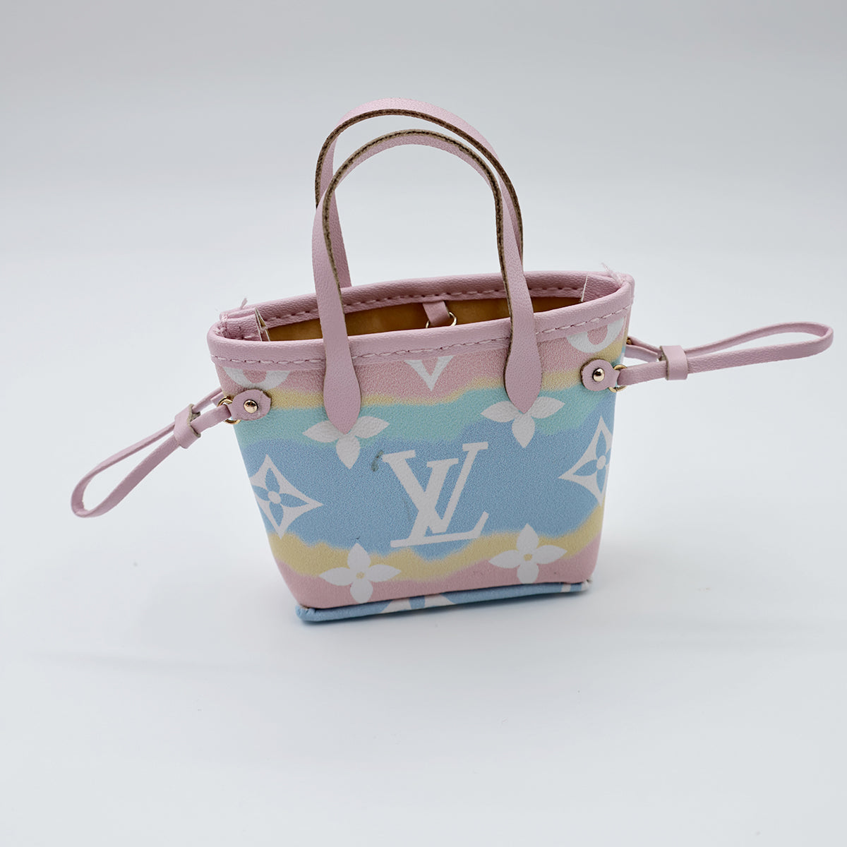 Labubu Mini handbag – (Doll Accessory)