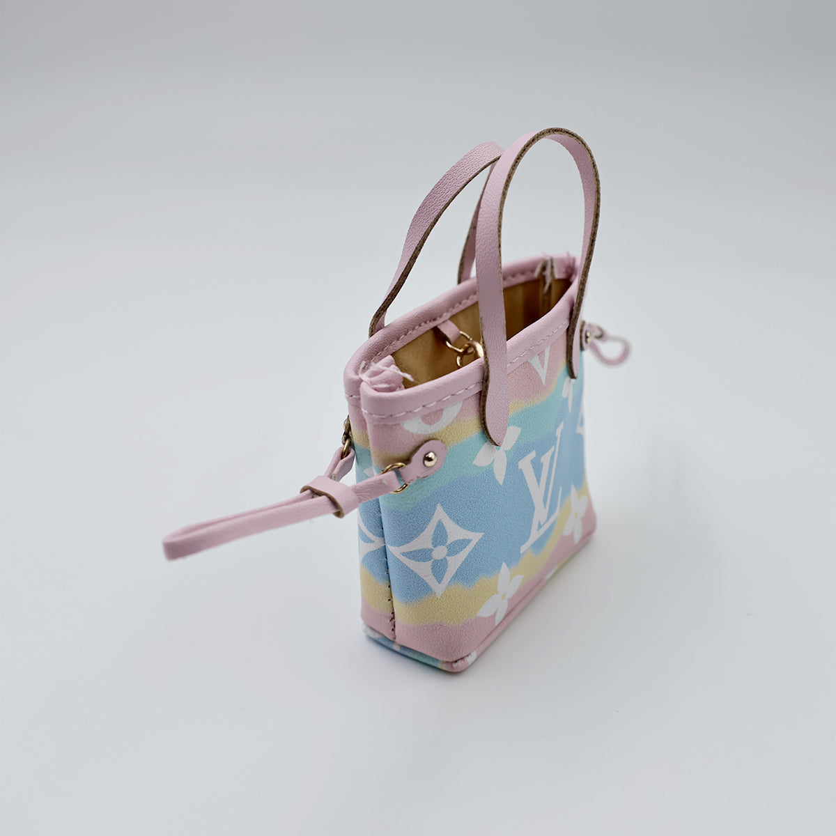 Labubu  Mini handbag – (Doll Accessory)