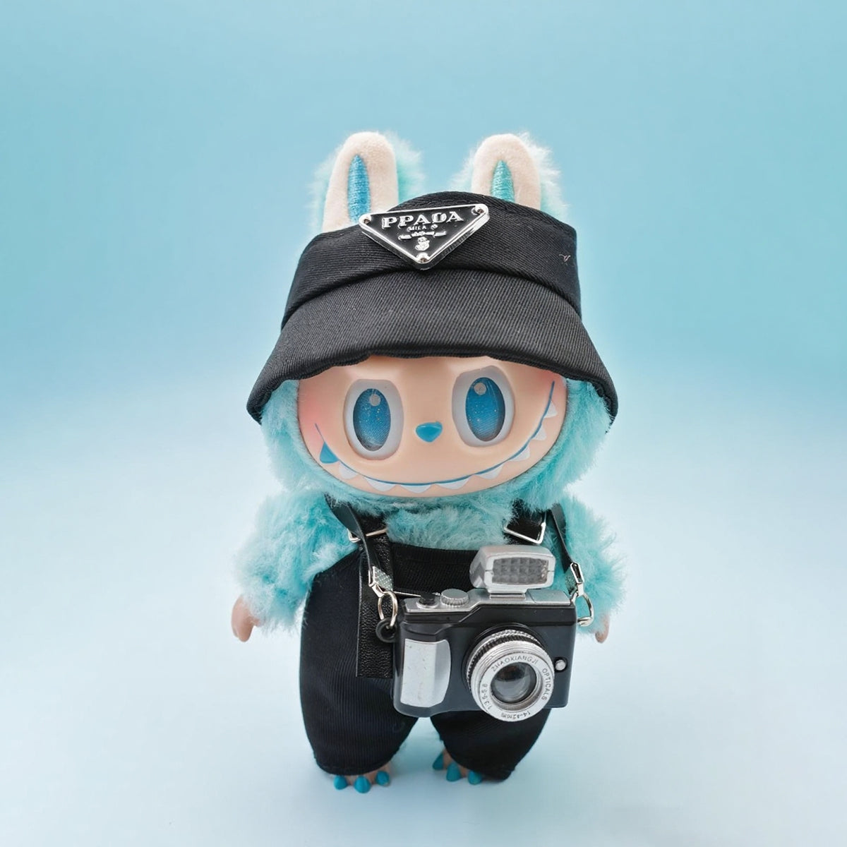 Labubu Fashion P-Haute 3-Piece Set (Clothes, Hat, and Camera Accessories)