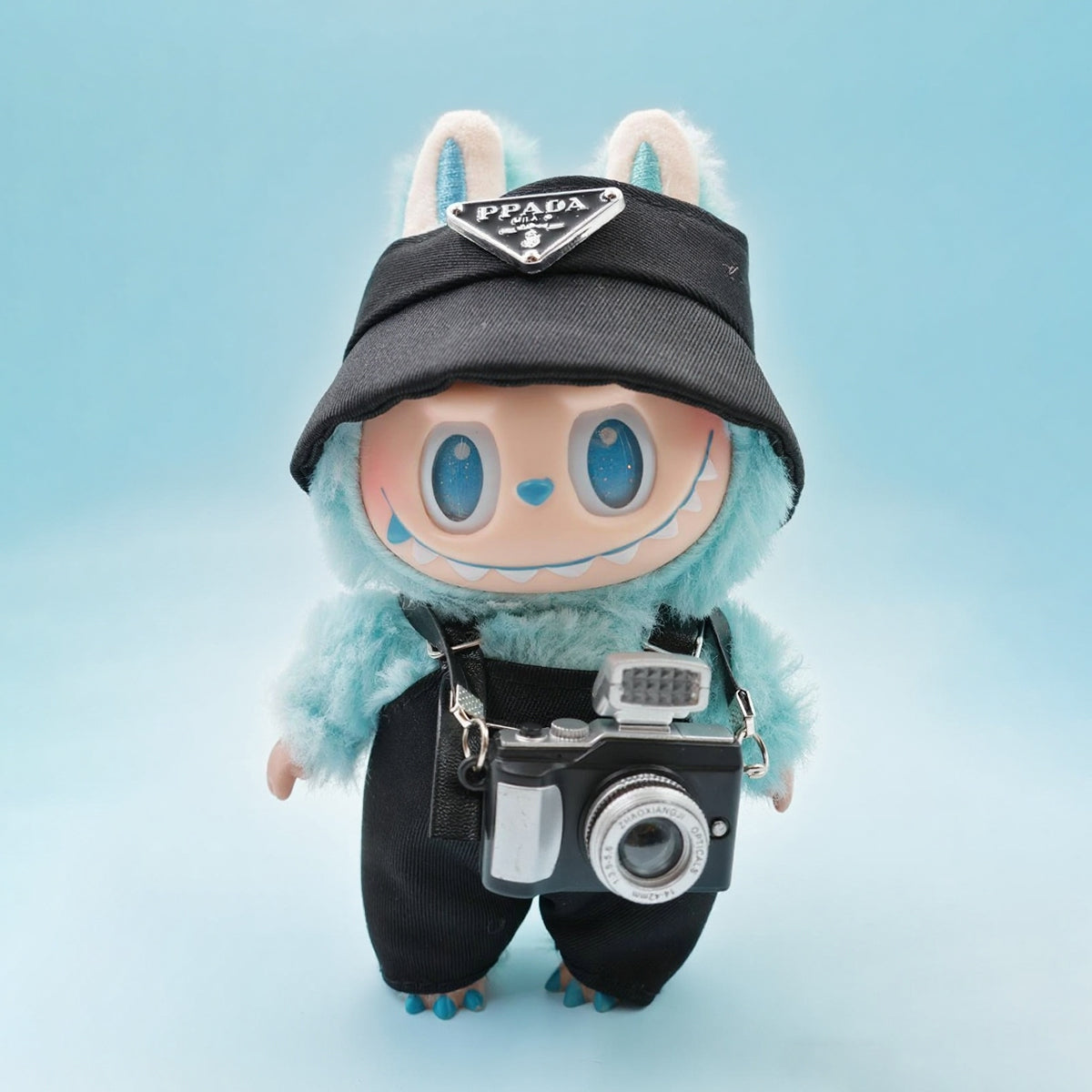 Labubu Fashion P-Haute 3-Piece Set (Clothes, Hat, and Camera Accessories)