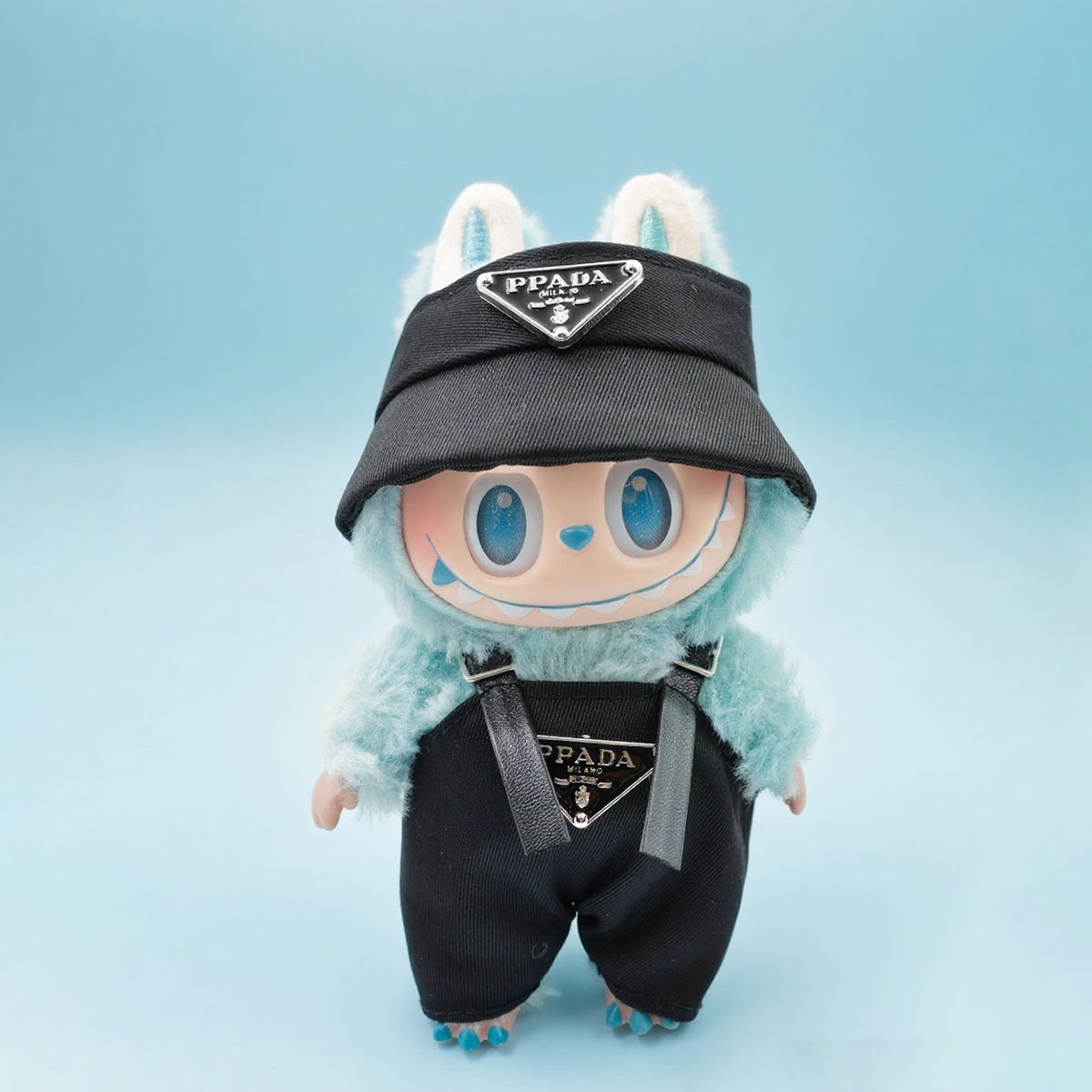 Labubu Fashion P-Haute 3-Piece Set (Clothes, Hat, and Camera Accessories)